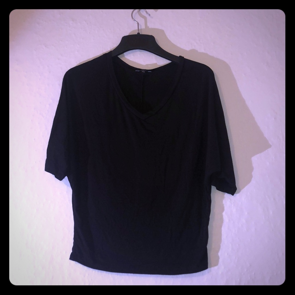 Black Flowy Tee
